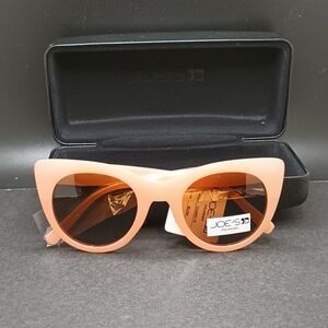 Rose Colored Lenses cat eye polarized sunglasses with case